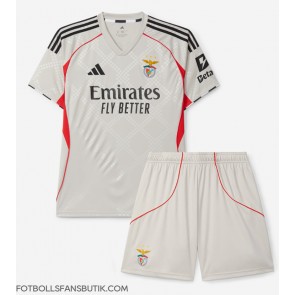 Benfica Replika Bortatröja Barn 2025-26 Kortärmad (+ Korta byxor)